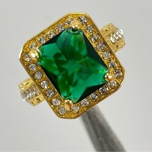 Beautiful Radiant Cut Halo Trendy Green Emerald Diamond CZ Gold Tone Plated Ring